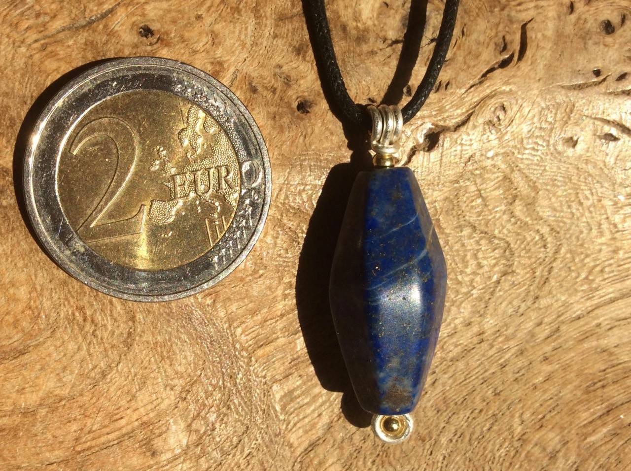 Antiker Lapislazuli mit Silber und Gold