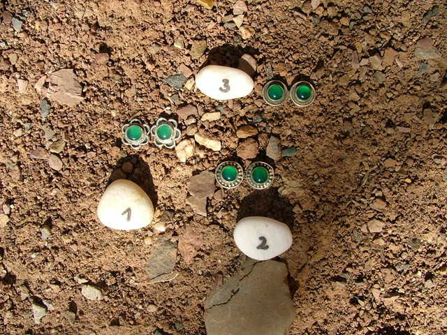 Grüner Onyx Ohrstecker 1-3